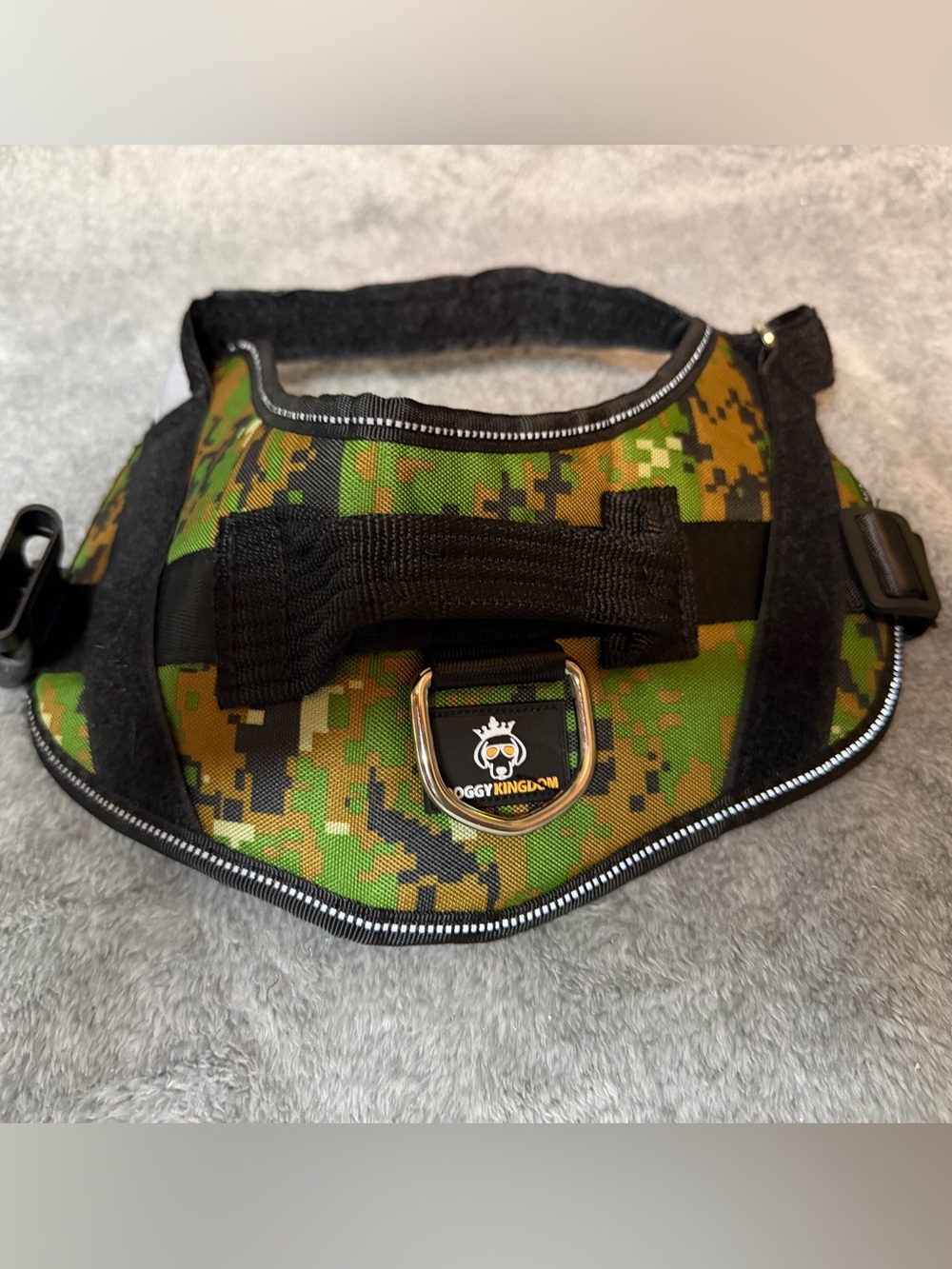 Doggy Kingdom No Pull Dog Pet Harness Adjustable  Reflective Size Medium Camo